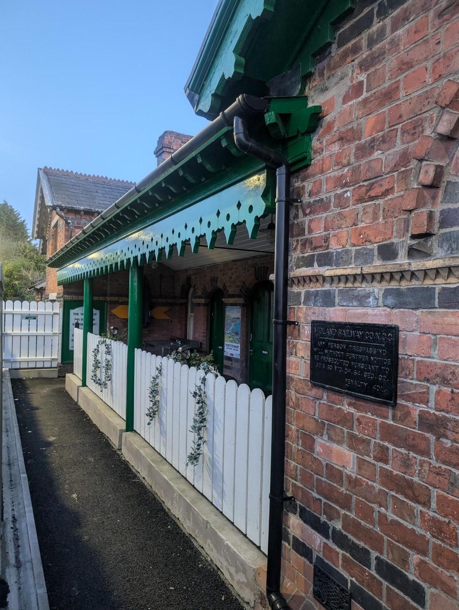 The Railway Sleeper Apartment Cullybackey Exterior foto